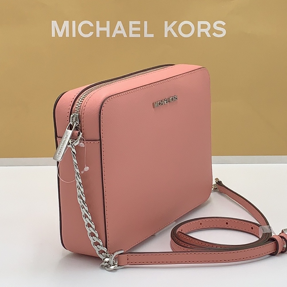 Michael Kors Jet Set Item Large East West Zip Crossbody Leather Primrose 
NWT - Picture 16 of 16